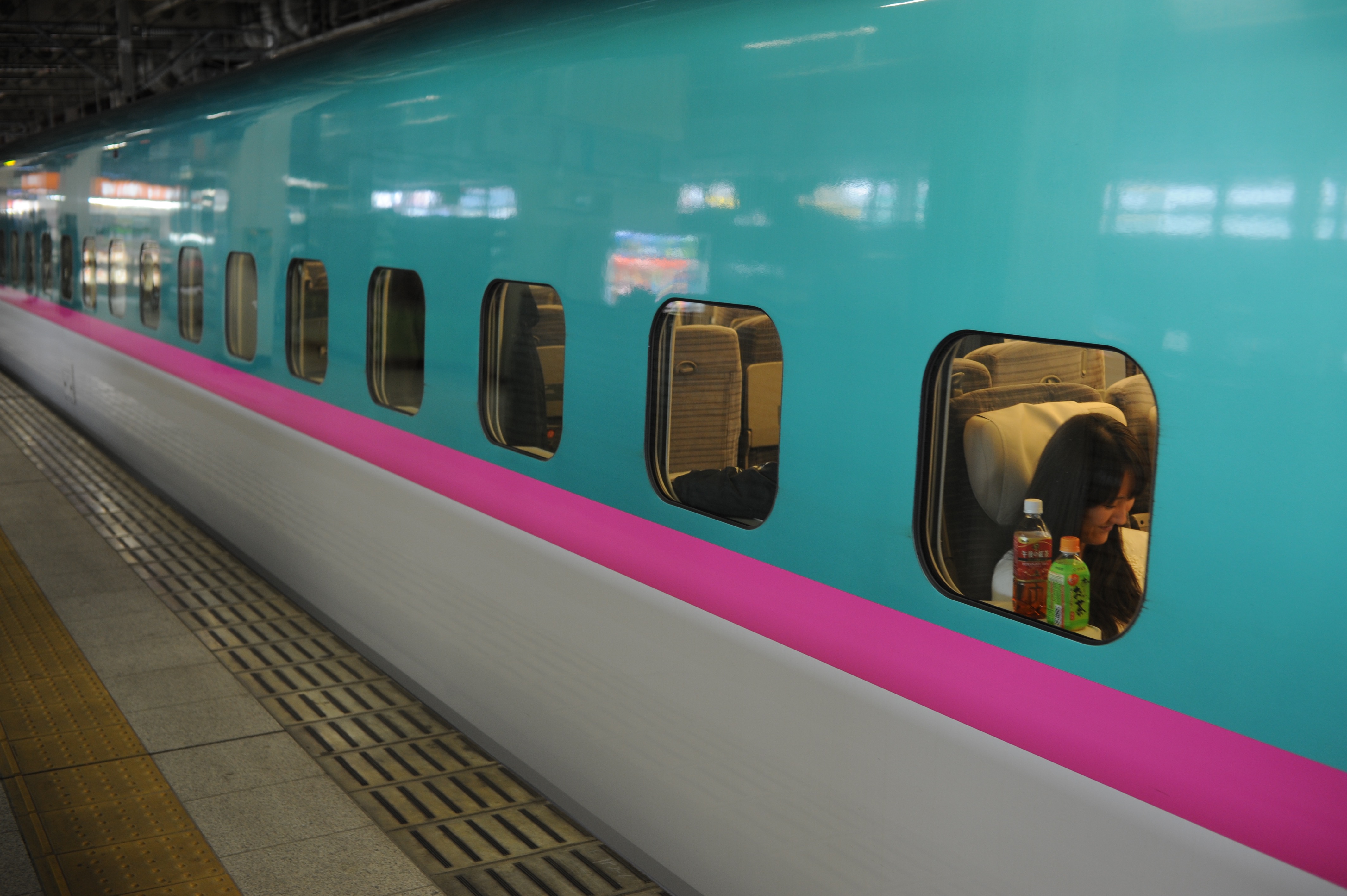 train shinkansen